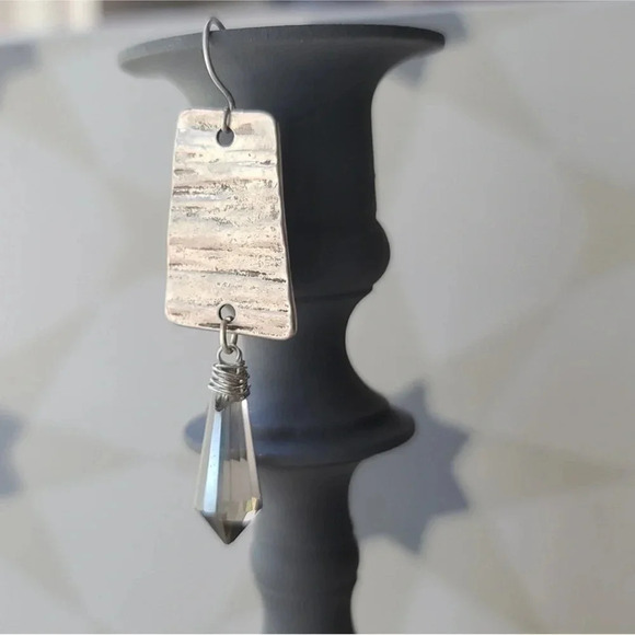Dangle Crystal Earrings Silver Hammered Boho - Picture 9 of 9